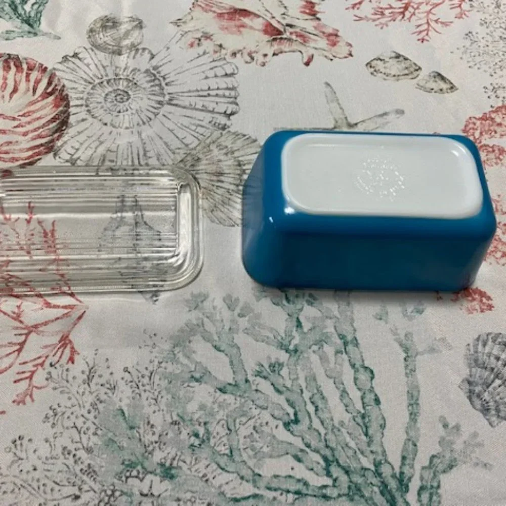 Pyrex vintage refrigerator